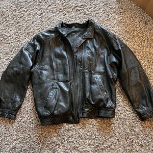 Vintage worn in Midwest International black leather jacket XL